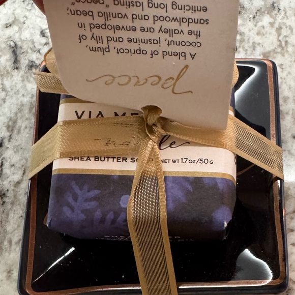 VIA MERCATO NATALE ITALIAN SOAP - Picture 4 of 5